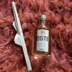 Antica Farmacista Daphne Flower